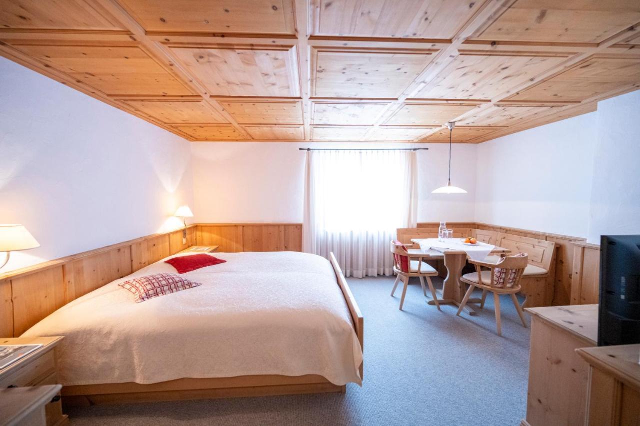 Hotel Engiadina Scuol Exterior photo