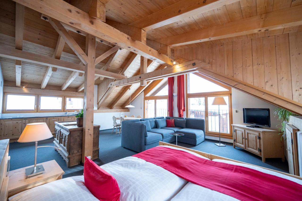 Hotel Engiadina Scuol Exterior photo