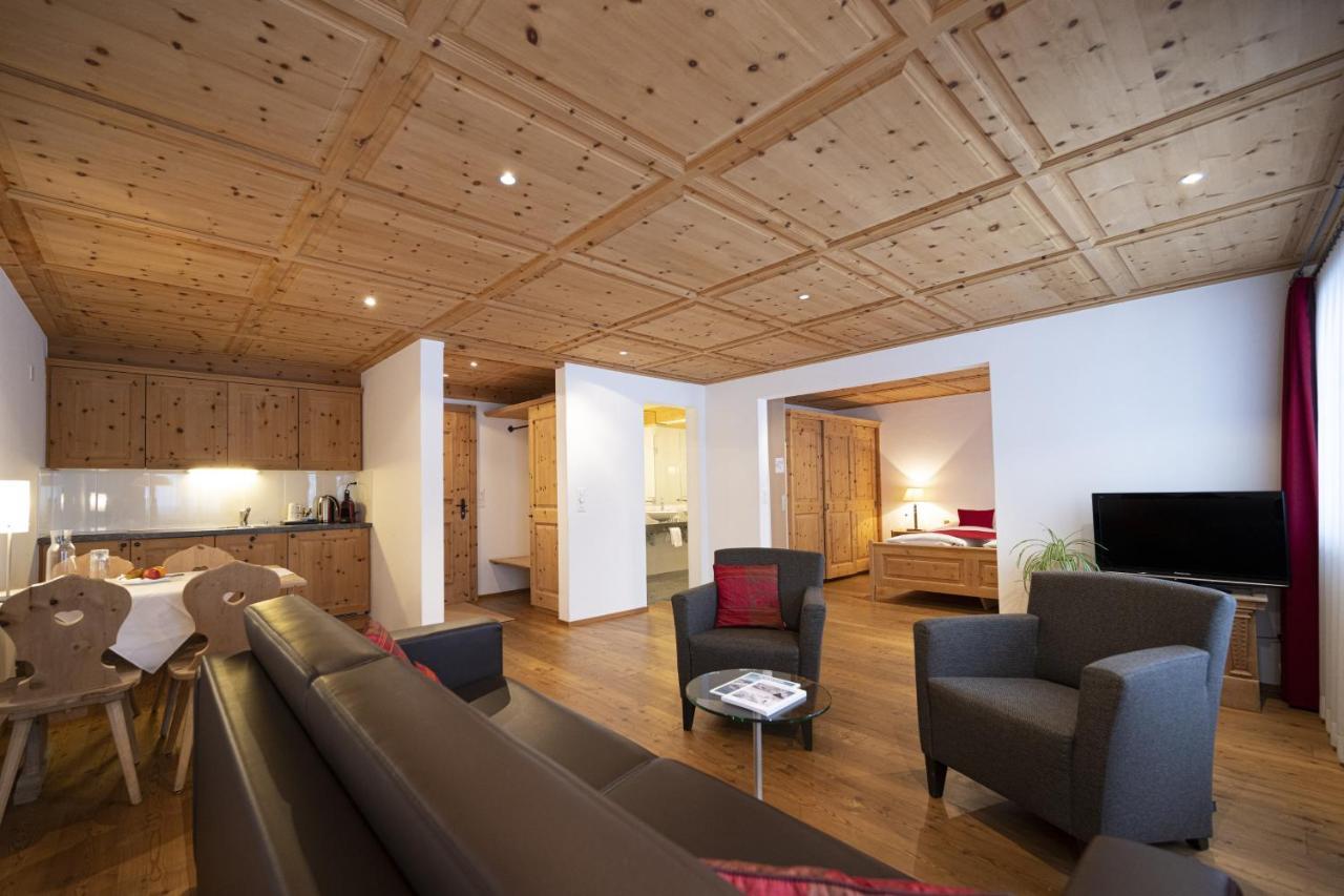 Hotel Engiadina Scuol Exterior photo