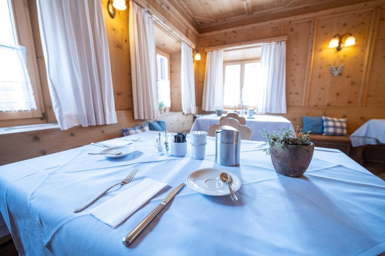 Hotel Engiadina Scuol Exterior photo