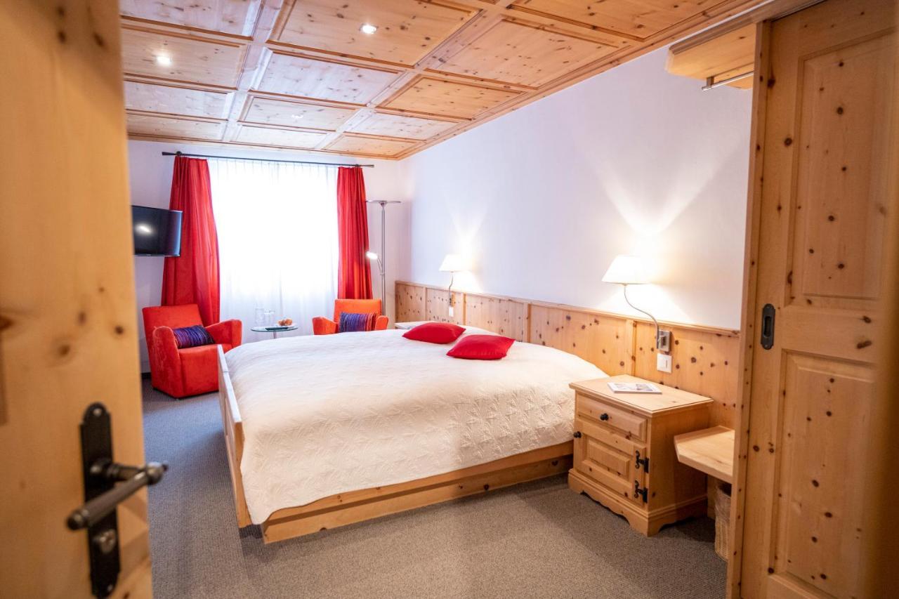 Hotel Engiadina Scuol Exterior photo