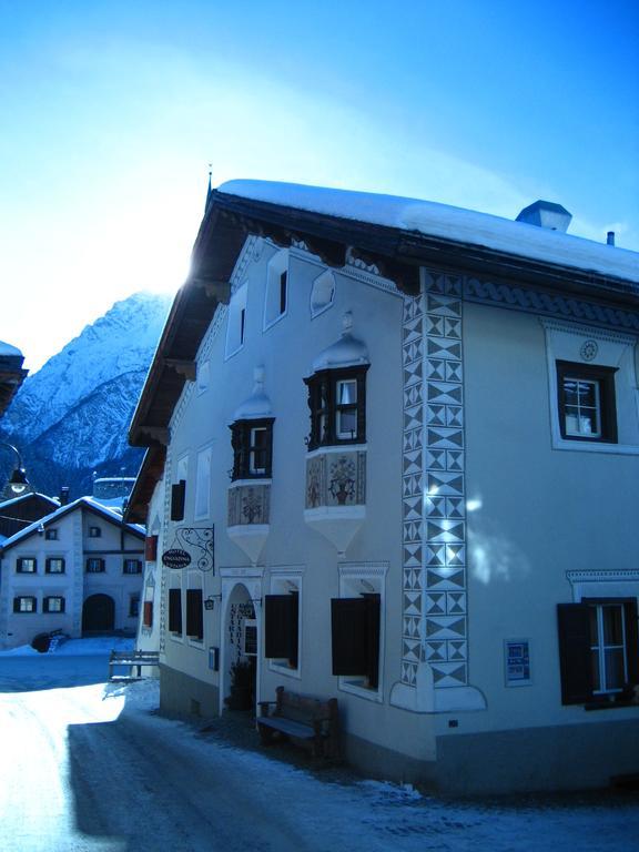 Hotel Engiadina Scuol Exterior photo