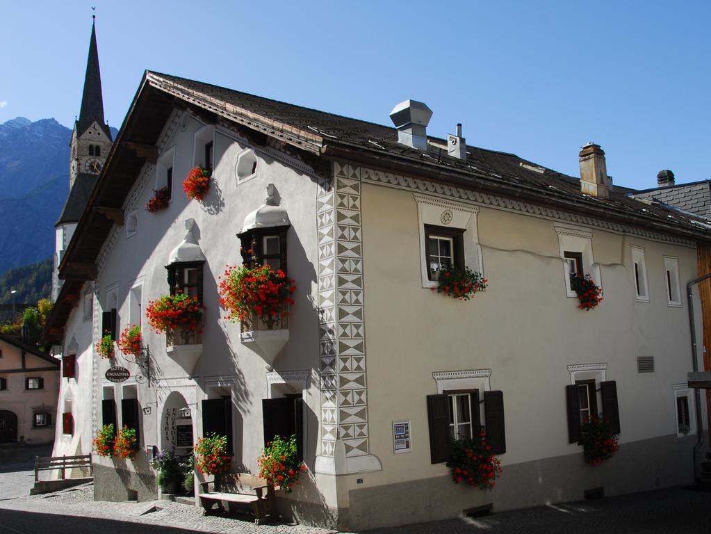Hotel Engiadina Scuol Exterior photo