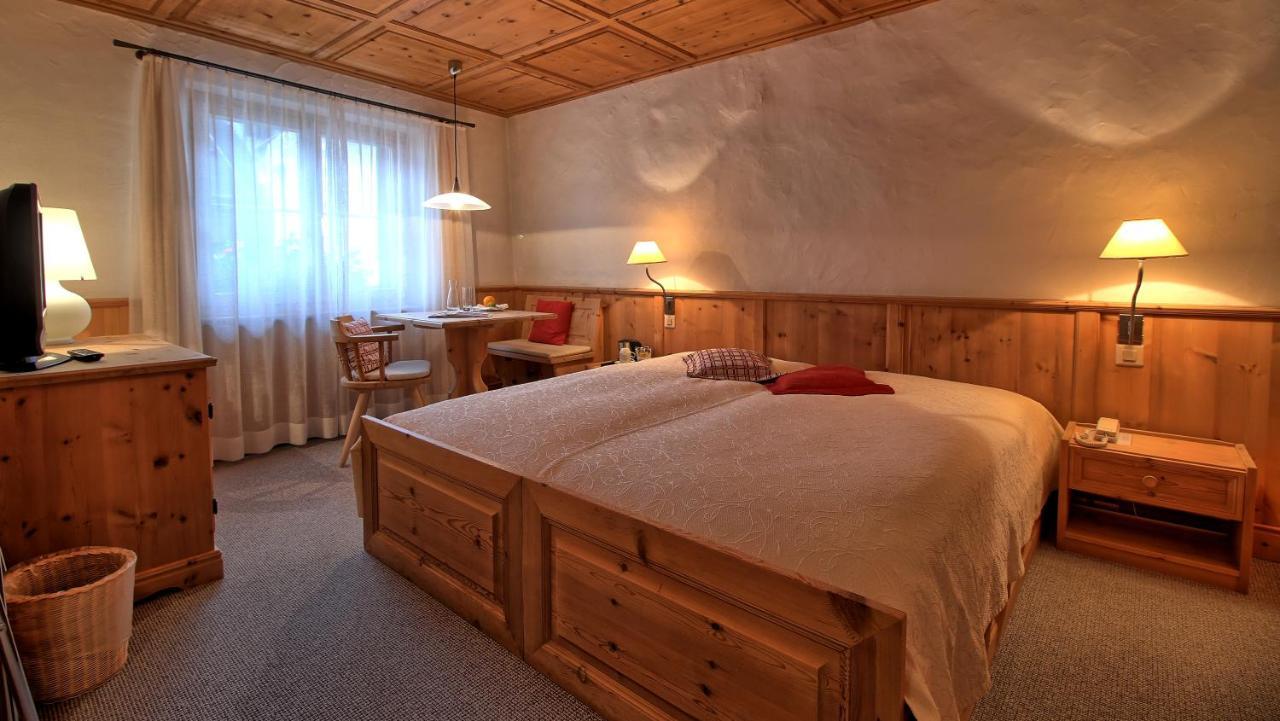 Hotel Engiadina Scuol Exterior photo