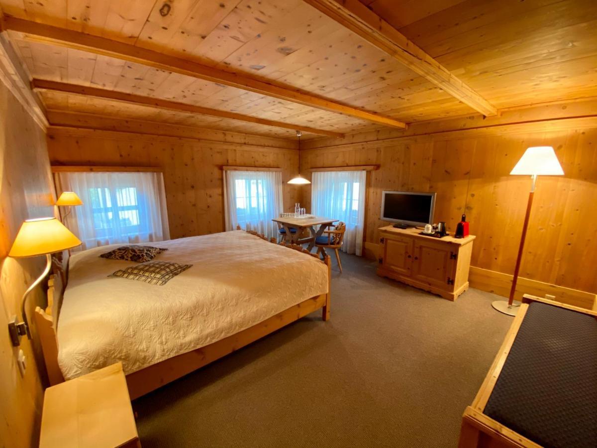 Hotel Engiadina Scuol Exterior photo