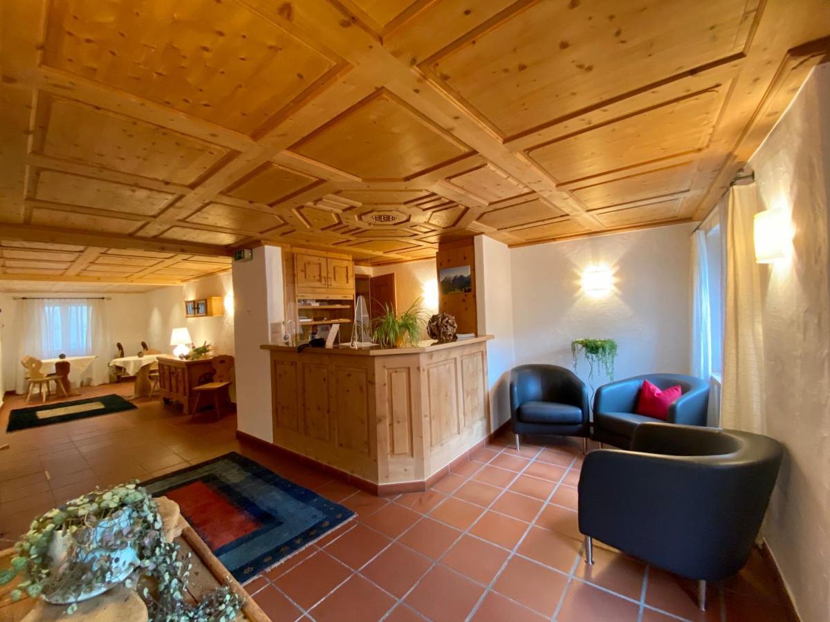 Hotel Engiadina Scuol Exterior photo